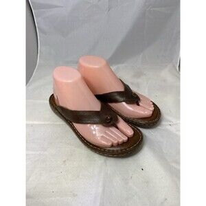 Born Brown Pebbled Leather Knotted Flip Flop Thong Sandals Women's Size 7